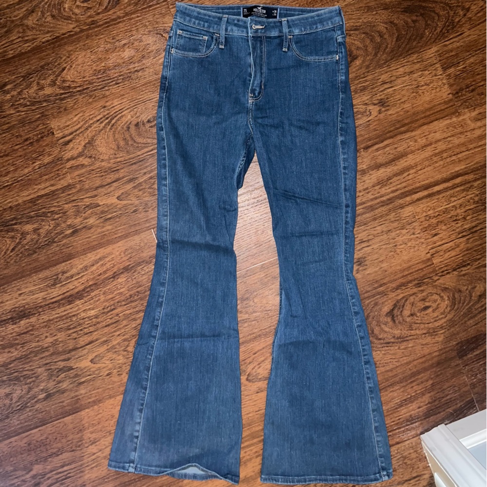 Hollister High-Rise Vintage Flare Jeans